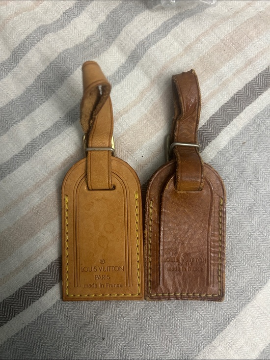 Louis Vuitton Accessories - Louis Vuitton 2 small leather luggage tags